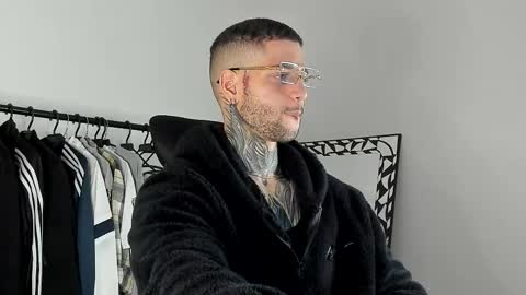 jeison online show from November 25, 2:00 am