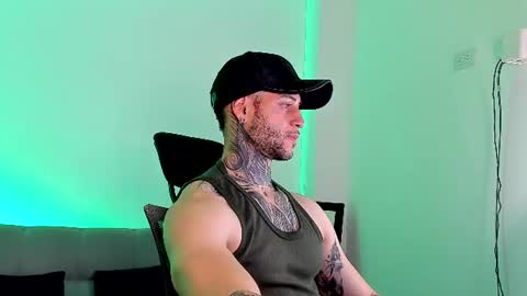 Snapshot of _jamesleandros chatting on July 12, 5:26 pm jeison online show from July 12, 5:26 pm