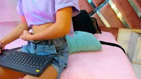 Jasmine online show from March 29, 11:54 am