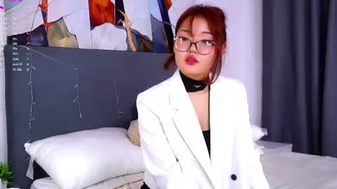 Candy online show from July 11, 2:09 pm