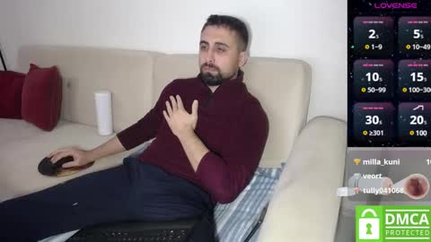 _jeem_ online show from December 1, 9:04 pm