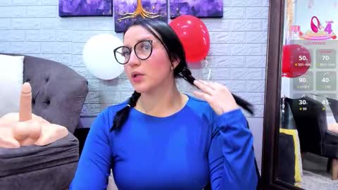 Snapshot of _jireh33_ chatting on February 14, 4:48 pm online show from February 14, 4:48 pm