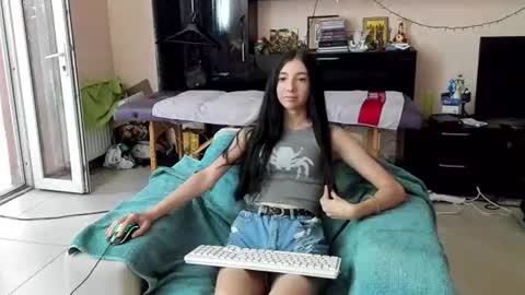 Snapshot of _jojo_yes chatting on July 31, 8:03 am JOJO online show from July 31, 8:03 am