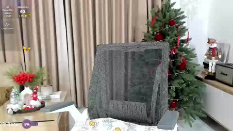 _joliie_ online show from November 22, 4:06 pm