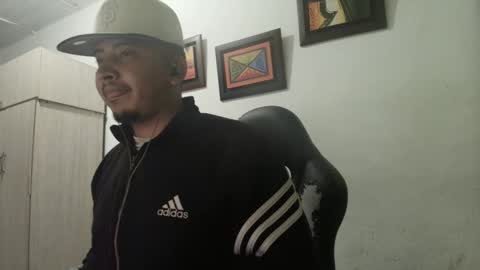 Snapshot of _jordanxxiii chatting on October 10, 5:28 am jordan online show from October 10, 5:28 am