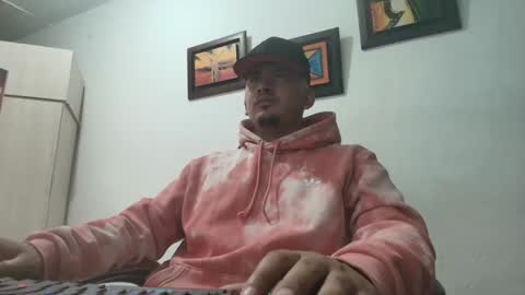 Snapshot of _jordanxxiii chatting on October 31, 7:09 am jordan online show from October 31, 7:09 am