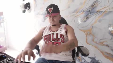 Snapshot of _jordanxxiii chatting on February 11, 3:39 pm jordan online show from February 11, 3:39 pm