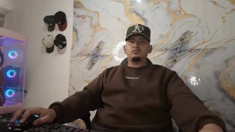 Snapshot of _jordanxxiii chatting on February 14, 9:17 am jordan online show from February 14, 9:17 am