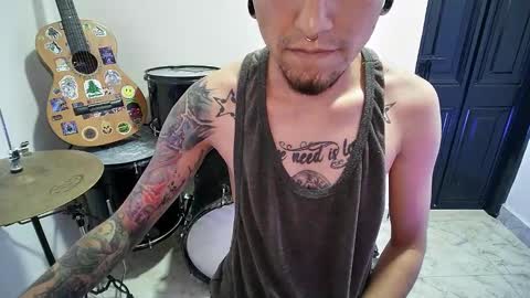 Snapshot of _josh420_ chatting on January 16, 2:41 am Josh420 online show from January 16, 2:41 am