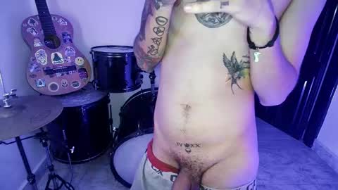 Snapshot of _josh420_ chatting on January 17, 5:32 am Josh420 online show from January 17, 5:32 am