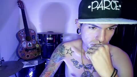 Snapshot of _josh420_ chatting on January 25, 2:26 am Josh420 online show from January 25, 2:26 am