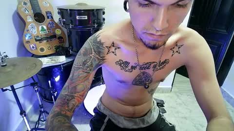 Snapshot of _josh420_ chatting on January 26, 5:45 am Josh420 online show from January 26, 5:45 am