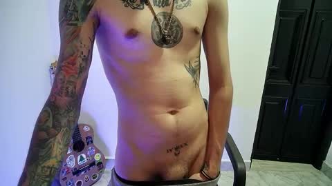 Snapshot of _josh420_ chatting on February 5, 3:13 am Josh420 online show from February 5, 3:13 am