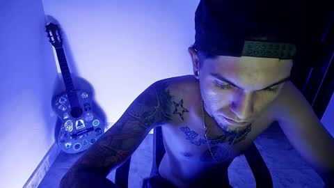 Snapshot of _josh420_ chatting on February 16, 10:43 pm Josh420 online show from February 16, 10:43 pm