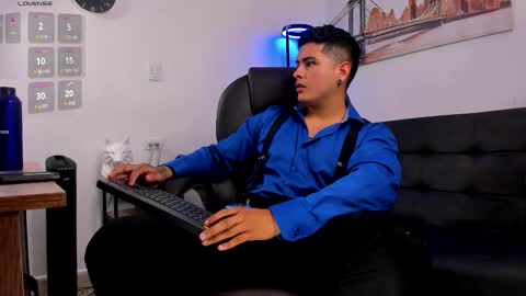 _juanes__ online show from October 24, 9:11 pm