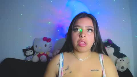 Snapshot of _juli17_ chatting on February 7, 9:29 pm _juli17_ online show from February 7, 9:29 pm