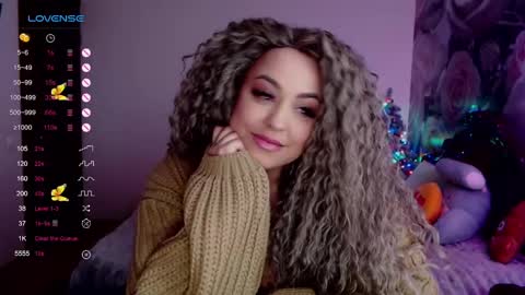 Snapshot of _just_a_queen_3 chatting on January 21, 7:17 pm _just_a_queen_3 online show from January 21, 7:17 pm
