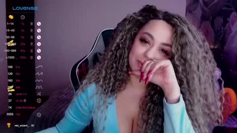 Snapshot of _just_a_queen_3 chatting on February 17, 6:04 pm _just_a_queen_3 online show from February 17, 6:04 pm
