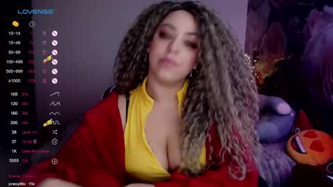 Snapshot of _just_a_queen_3 chatting on February 20, 5:51 pm _just_a_queen_3 online show from February 20, 5:51 pm