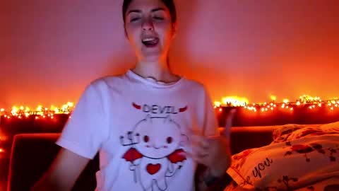 _just_a_simple_girl online show from October 19, 3:34 pm