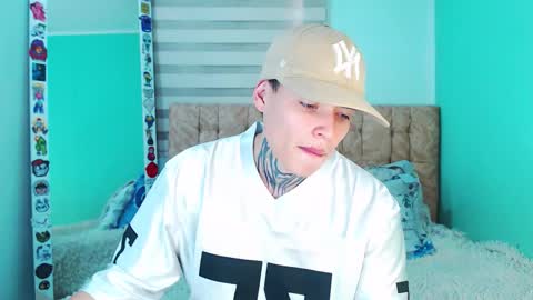 Snapshot of _justinmoon2 chatting on December 3, 7:45 pm mod online show from December 3, 7:45 pm