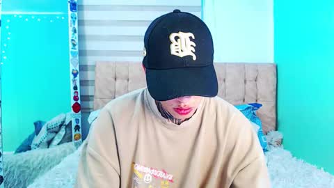 mod online show from March 9, 5:22 am