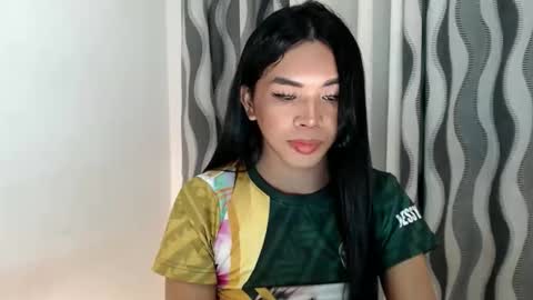 Snapshot of _karie_ chatting on February 8, 6:44 pm _karie_ online show from February 8, 6:44 pm