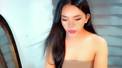 _karie_ online show from March 18, 10:40 am