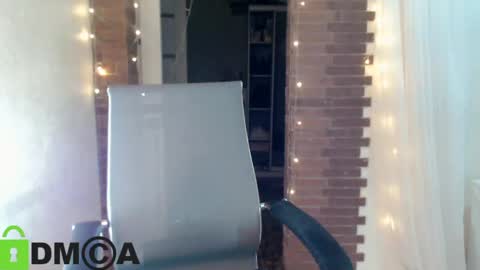  karolina online show from April 14, 5:30 pm