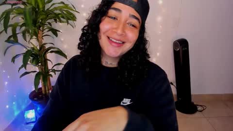     online show from January 16, 9:52 pm