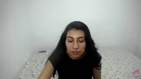 Snapshot of _katerin_love chatting on February 25, 12:14 am kateryn online show from February 25, 12:14 am