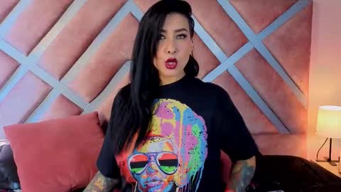 kelly online show from February 11, 1:16 pm