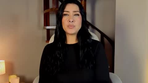 kelly online show from February 23, 12:35 pm