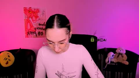 _kellykitten_ online show from February 5, 9:58 am