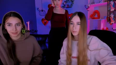 _kellykitten_ online show from February 26, 9:52 am