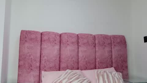 Kendall online show from January 15, 11:59 am