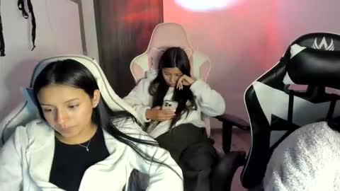 khloe sweet online show from November 19, 11:27 pm