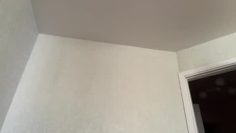 Snapshot of _kirieshka chatting on February 28, 5:30 am Molly Emily online show from February 28, 5:30 am