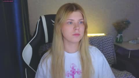 Molly   Emily online show from May 27, 8:28 pm