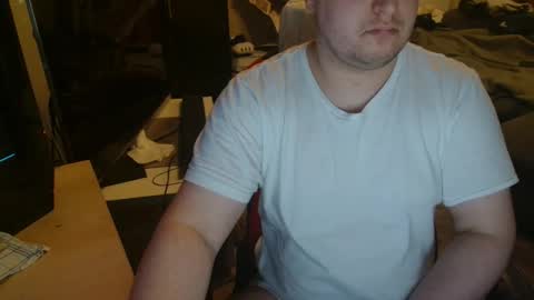 _kitsu_ online show from November 14, 3:55 pm