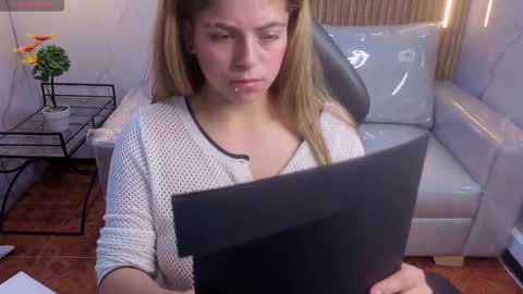 _kitten_1 online show from February 13, 10:50 pm