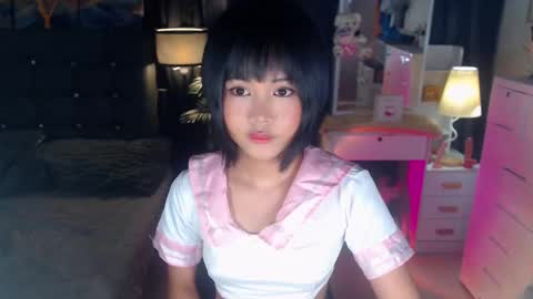 Snapshot of _kittyk7 chatting on February 27, 10:59 am bugrang online show from February 27, 10:59 am