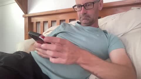 Kiwi online show from March 23, 8:46 pm