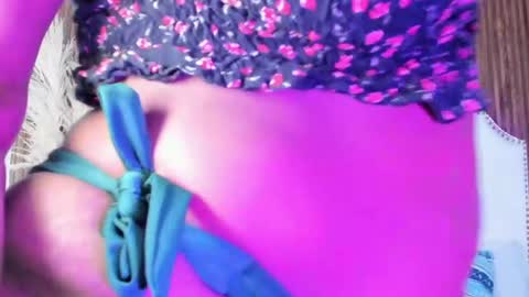 Snapshot of _krystal_cambell chatting on June 8, 1:33 pm _krystal_cambell online show from June 8, 1:33 pm