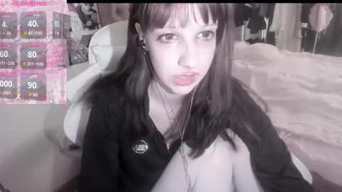  kuro  online show from February 24, 7:39 am