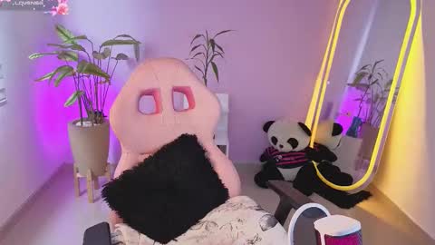 Kylie online show from October 15, 8:42 pm