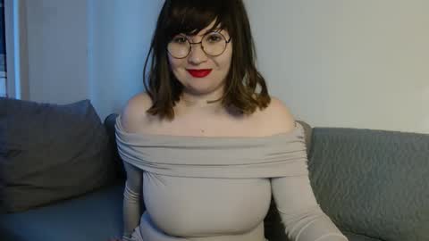 Snapshot of _lalilu_ chatting on December 26, 10:05 am _lalilu_ online show from December 26, 10:05 am