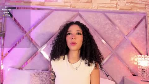 Lanna  online show from December 3, 11:19 am