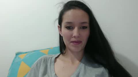 Snapshot of _laureneyes chatting on December 27, 5:52 am Lauren 3 online show from December 27, 5:52 am