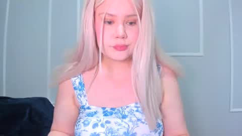 leana online show from September 23, 1:47 pm